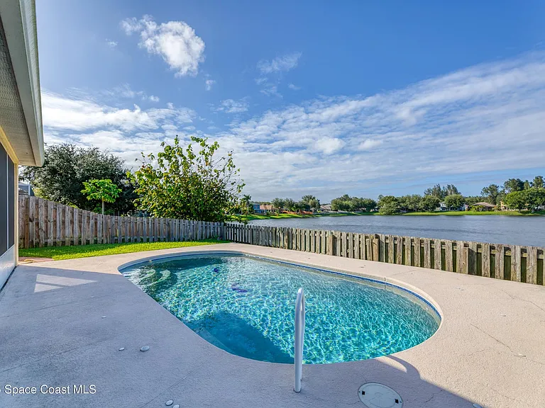 4540 Bellaluna Dr — Photo 8