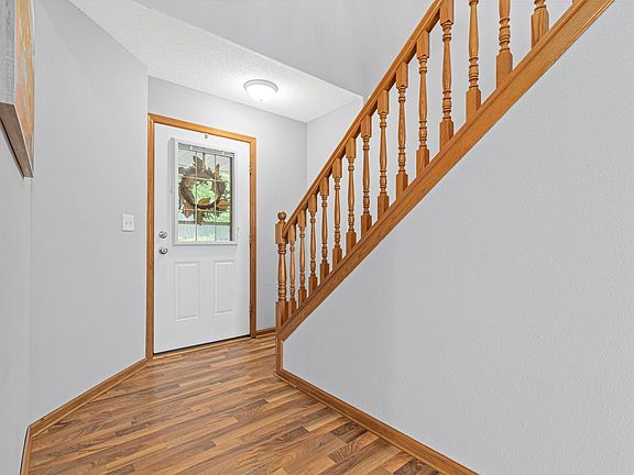 2nd image of 13915 Iris Ave