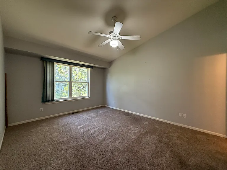 1788 Wexford Dr — Photo 16