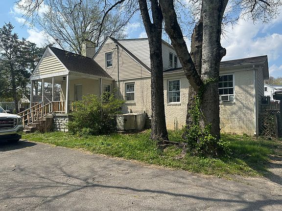 2nd image of 1111 S Brittain St