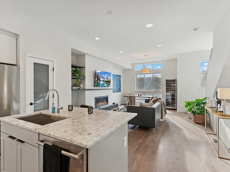 2345 N Decatur St — Photo 4