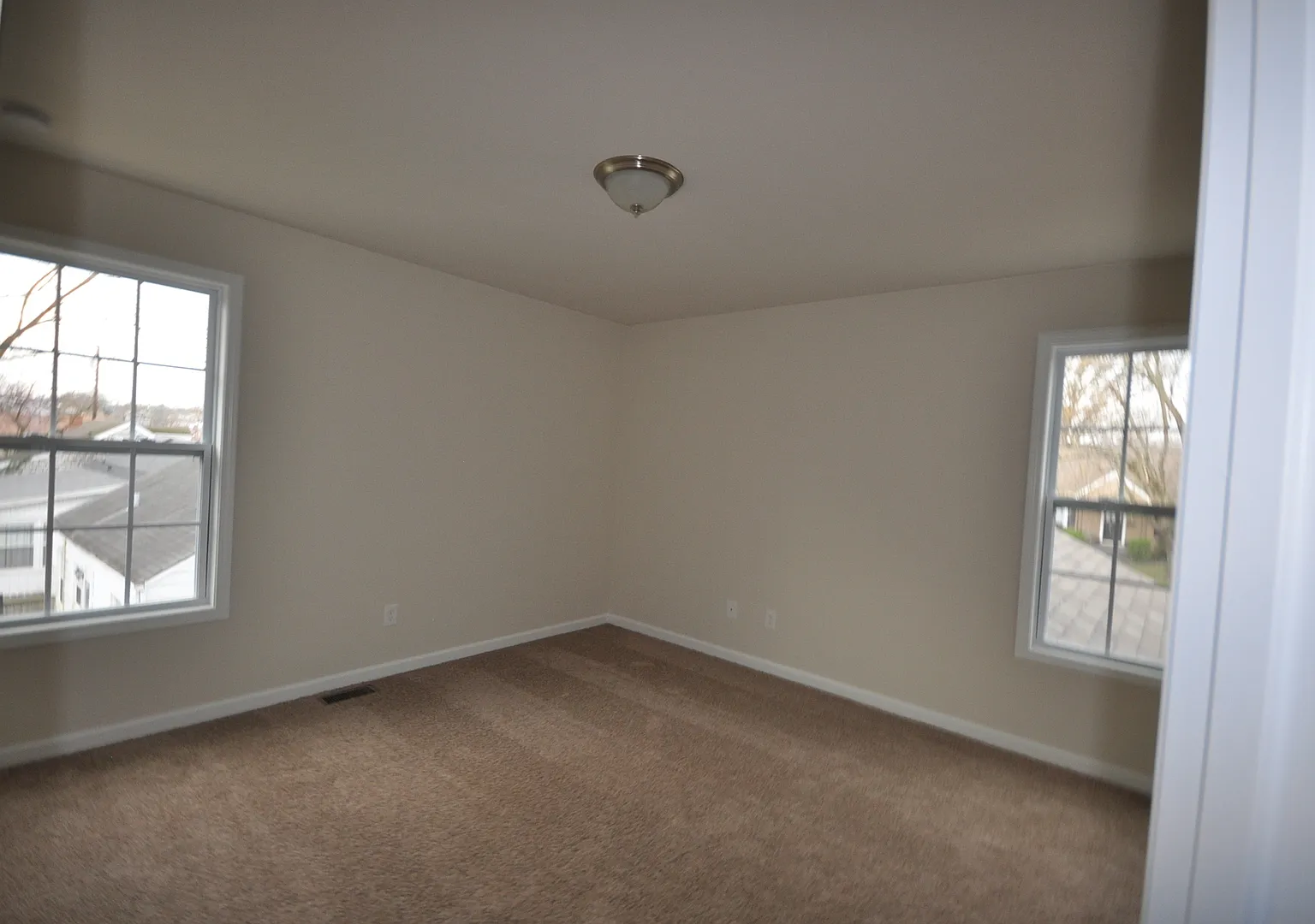 Pre-Leasing Now for Fall Semester 2026 — Photo 3