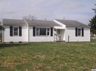 933 Twin Circle Dr, Seymour, IN 47274