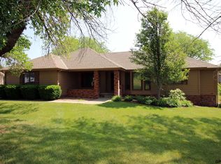 9603 S 204th St, Gretna, NE 68028