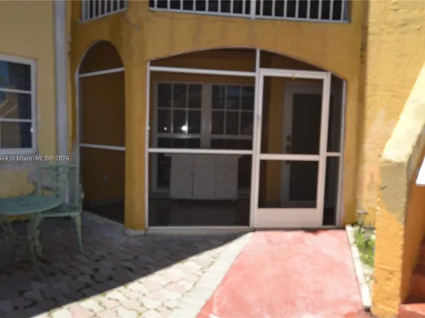 15615 SW 74th Circle Dr APT 7-2, Miami, FL 33193
