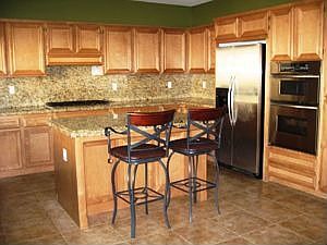 3rd image of 15 River Rock Ct
