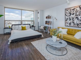 550-570 W Monroe St #4-4309, Chicago, IL 60661