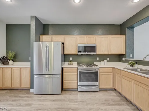 6333 Currant Lake Way, Las Vegas, NV 89148