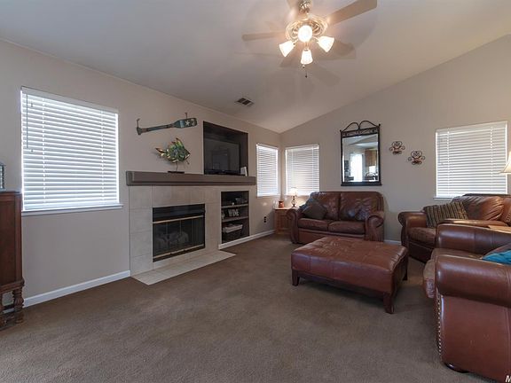 5th image of 16588 Everton St