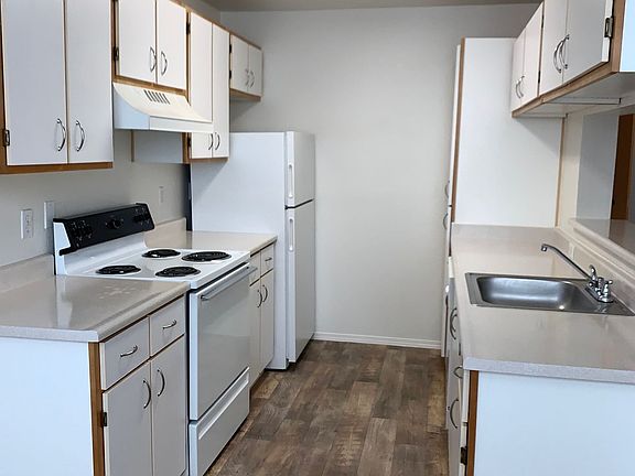 3rd image of 720 SE Oak Glen Way #10598372