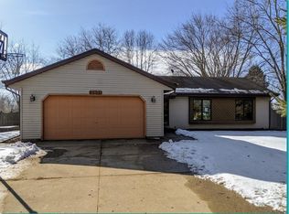 3851 E Elm Rd, Oak Creek, WI 53154