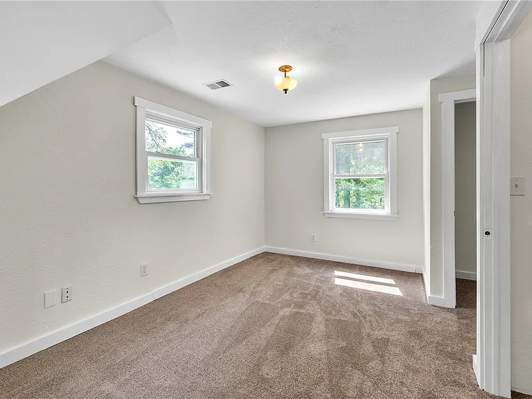 116 Purvis Ln — Photo 33