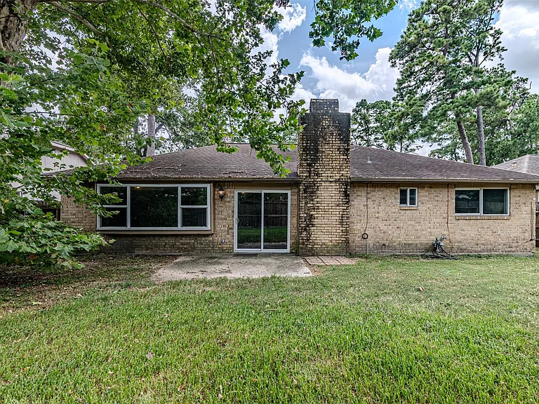 9702 Birsay St — Photo 24