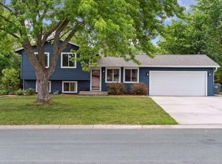 1927 Timber Wolf Ct, Eagan, MN 55122