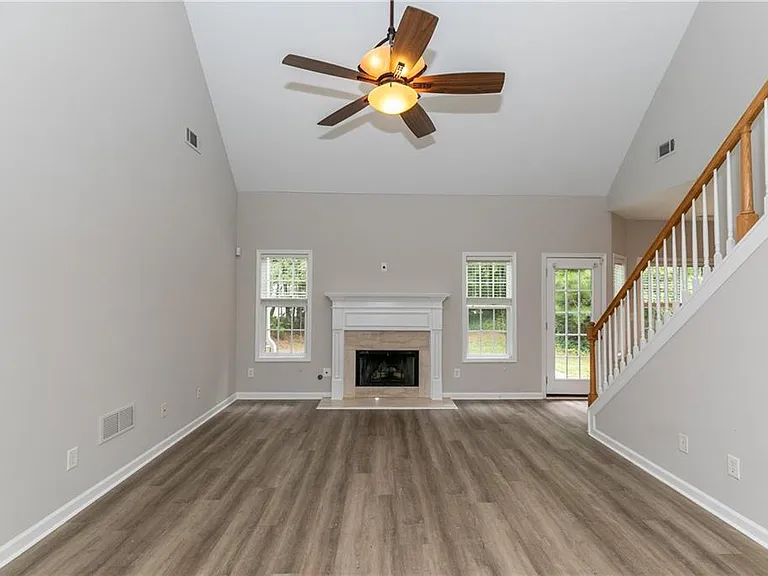 1134 Nathan Mauldin Dr — Photo 11