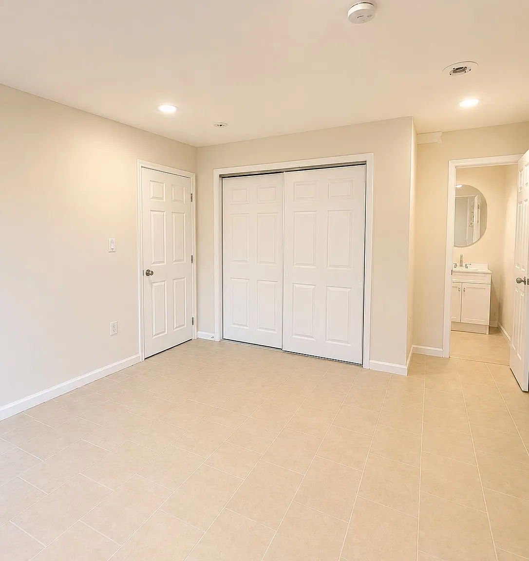 2 bed, 600 sqft, $3,000 — Photo 2