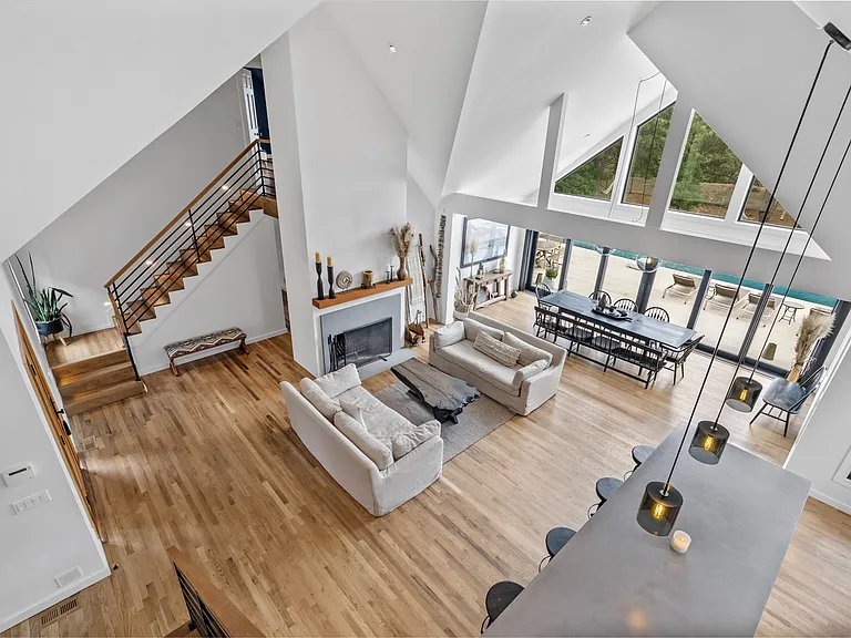 2 Castle Ct — Photo 28
