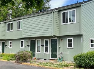 3201 SE Wake St APT 1, Portland, OR 97222