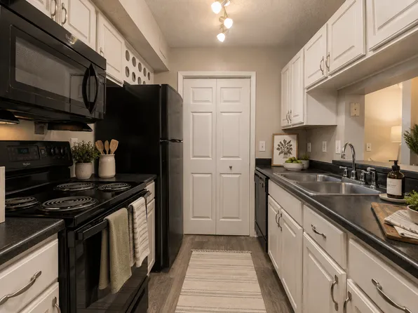 Hampton Greene Apartment Homes