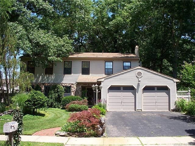 1st image of 538 Leawood Ave