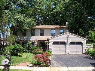 538 Leawood Ave, Toms River, NJ 08755
