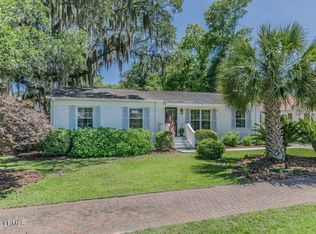 915 11th St, Pt Royal, SC 29935