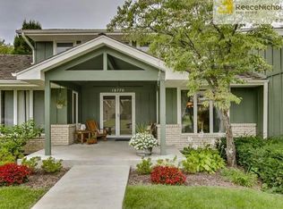 18770 S Greenway St, Olathe, KS 66062