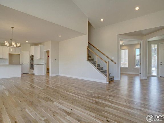 4th image of 751 Saint Andrews Ln