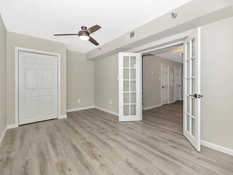205 N Market St — Photo 34