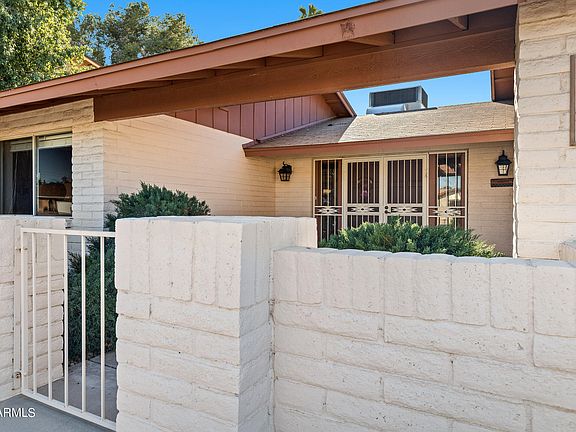 4th image of 1239 W Medina Ave