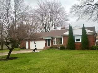 1007 Ford Rd, Highland Heights, OH 44143