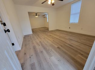 1009 Pavillion St, Fort Worth, TX 76102