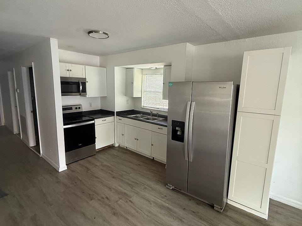 1st image of 3528 19th Ave S