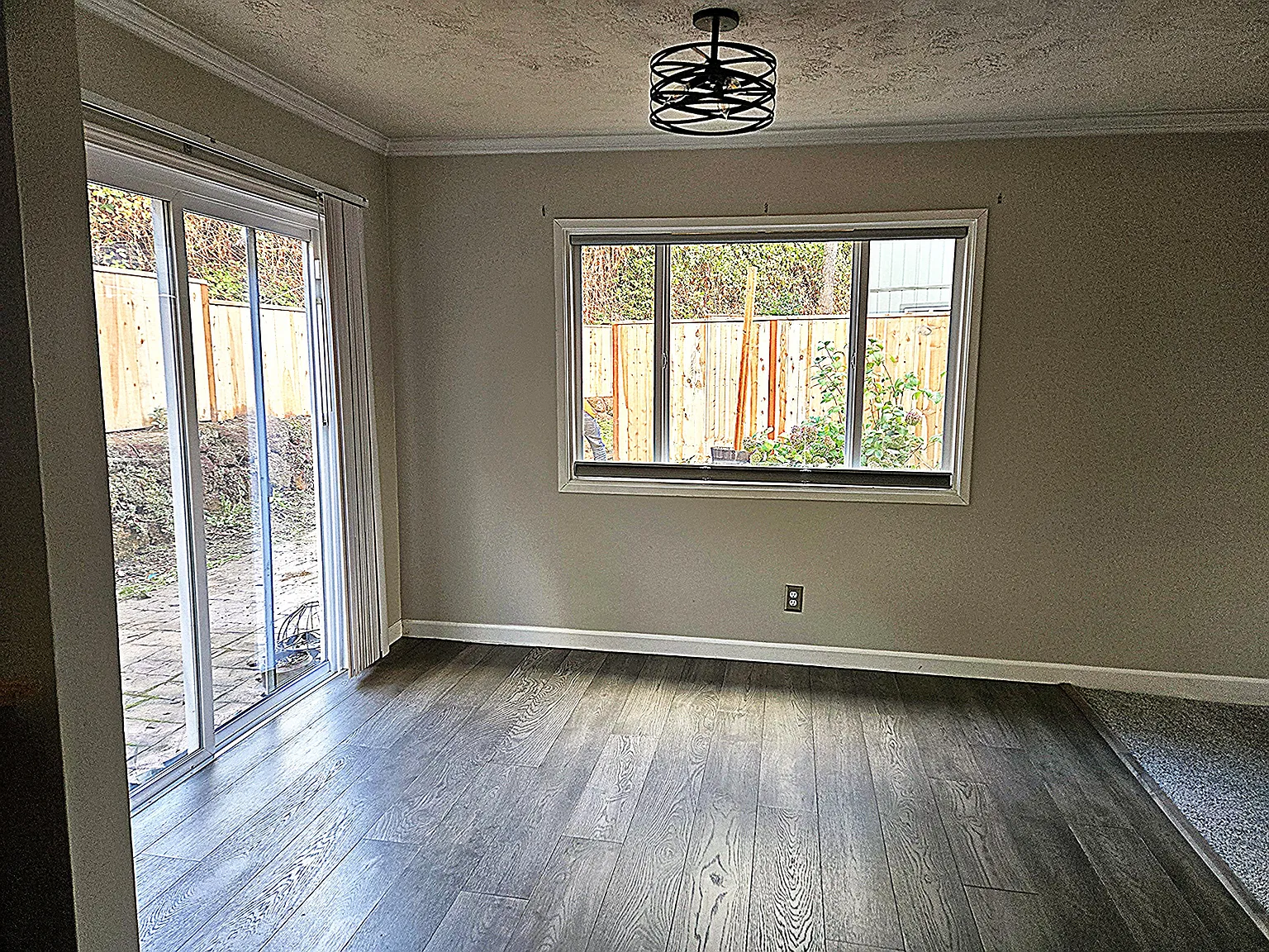2 bed, 899 sqft, $1,750 — Photo 2