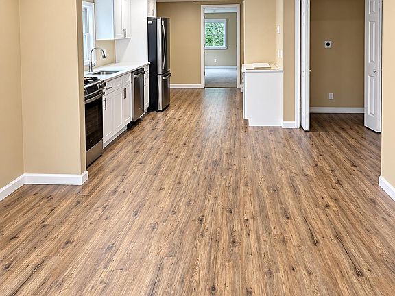 5th image of 182 Frowein Road