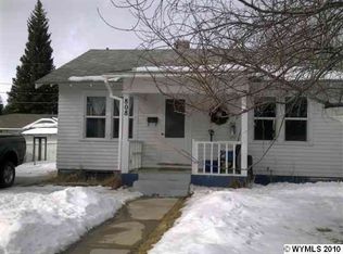 808 12th St, Rawlins, WY 82301