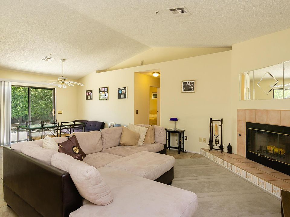 1st image of 66810 Hacienda Ave