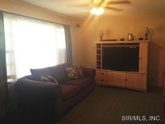 3rd image of 2704 Shordell Dr