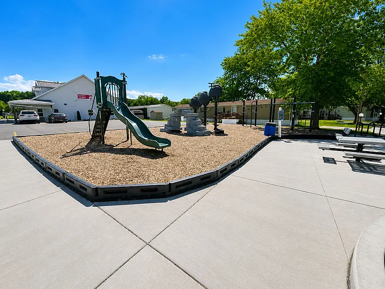 Oak Tree Village — Photo 72