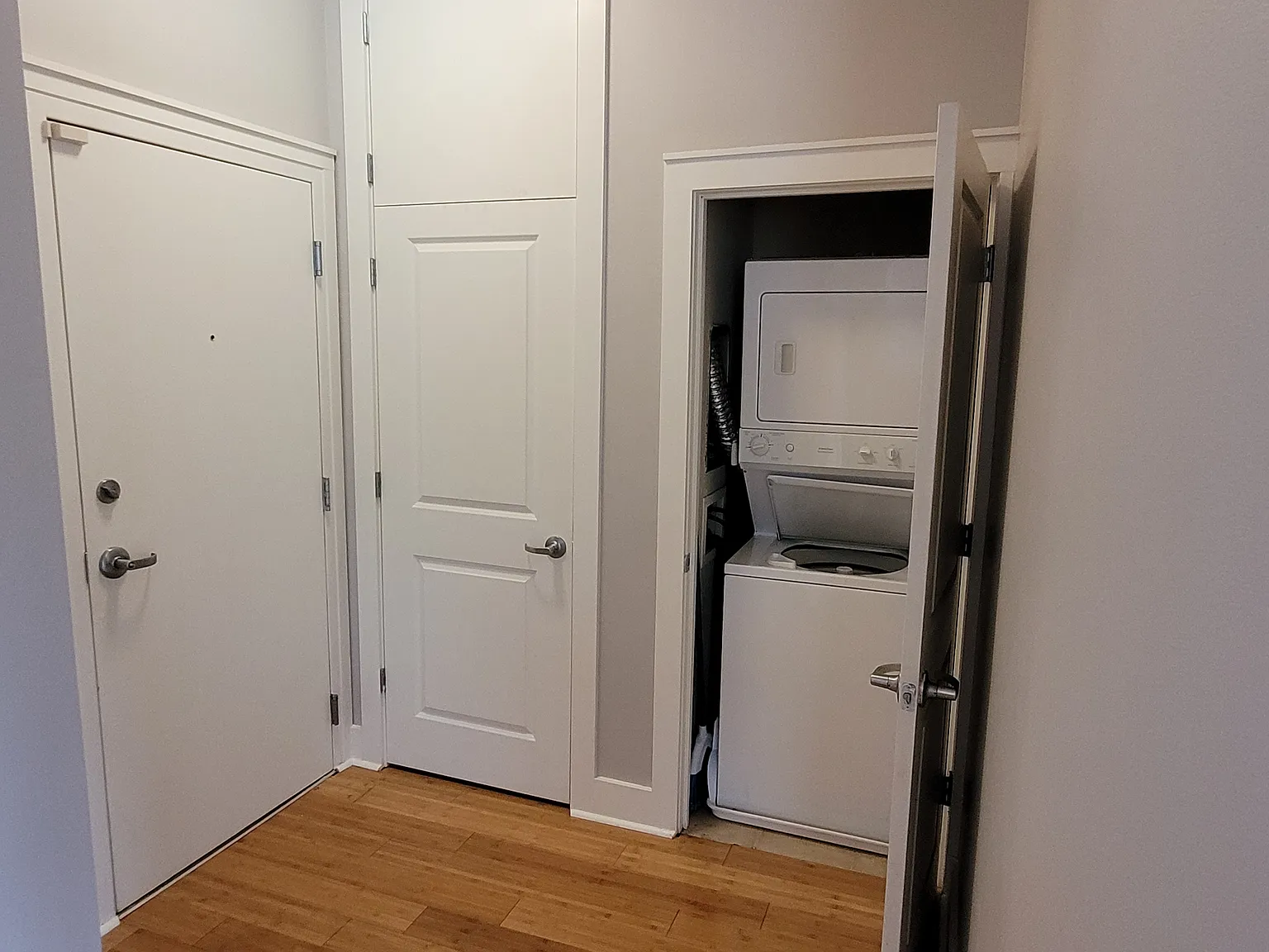 1 bed, 649 sqft, $1,600 — Photo 2