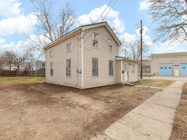 206 Ormsby St, Adrian, MI 49221