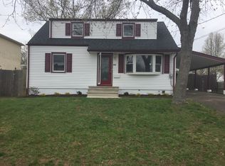 65 Hilliard Rd, Old Bridge, NJ 08857