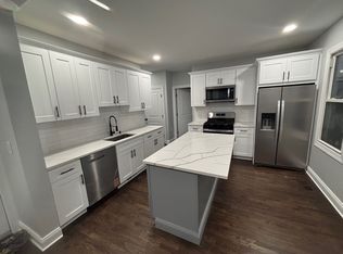 9 Clark St, Ansonia, CT 06401