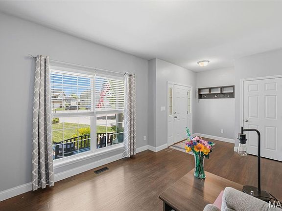 5th image of 264 Wabash Woods Way