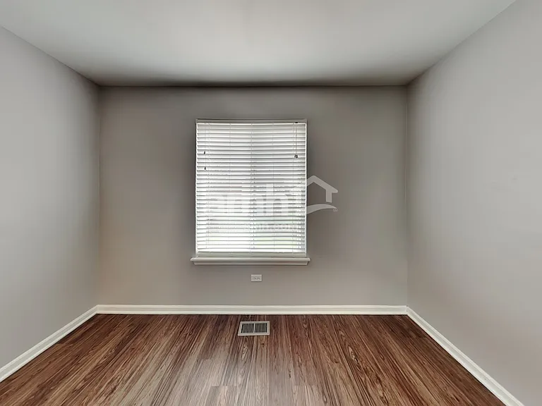 2456 Hanbury Ln — Photo 15