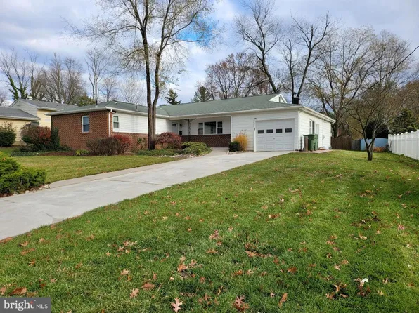 402 Barby Ln, Cherry Hill, NJ 08003