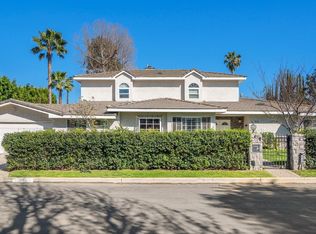 16155 Otsego St, Encino, CA 91436