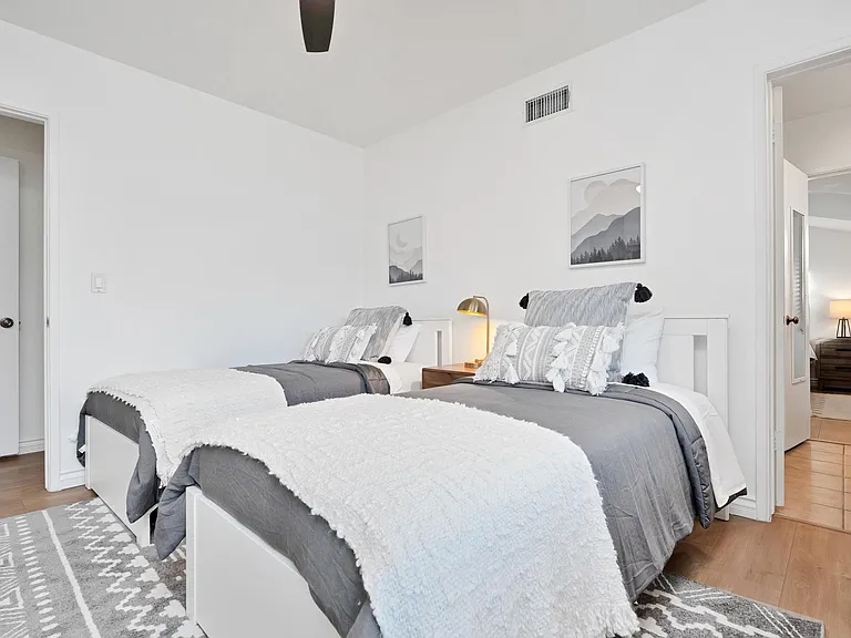 23027 Gainford St — Photo 17