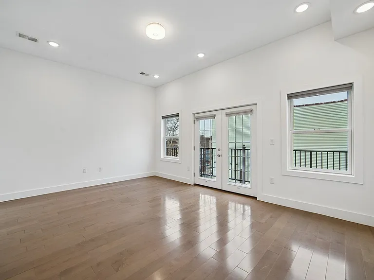 46 Carlton Ave #B — Photo 21