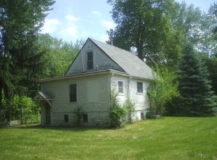 38366 N 7th Ave, Spring Grove, IL 60081